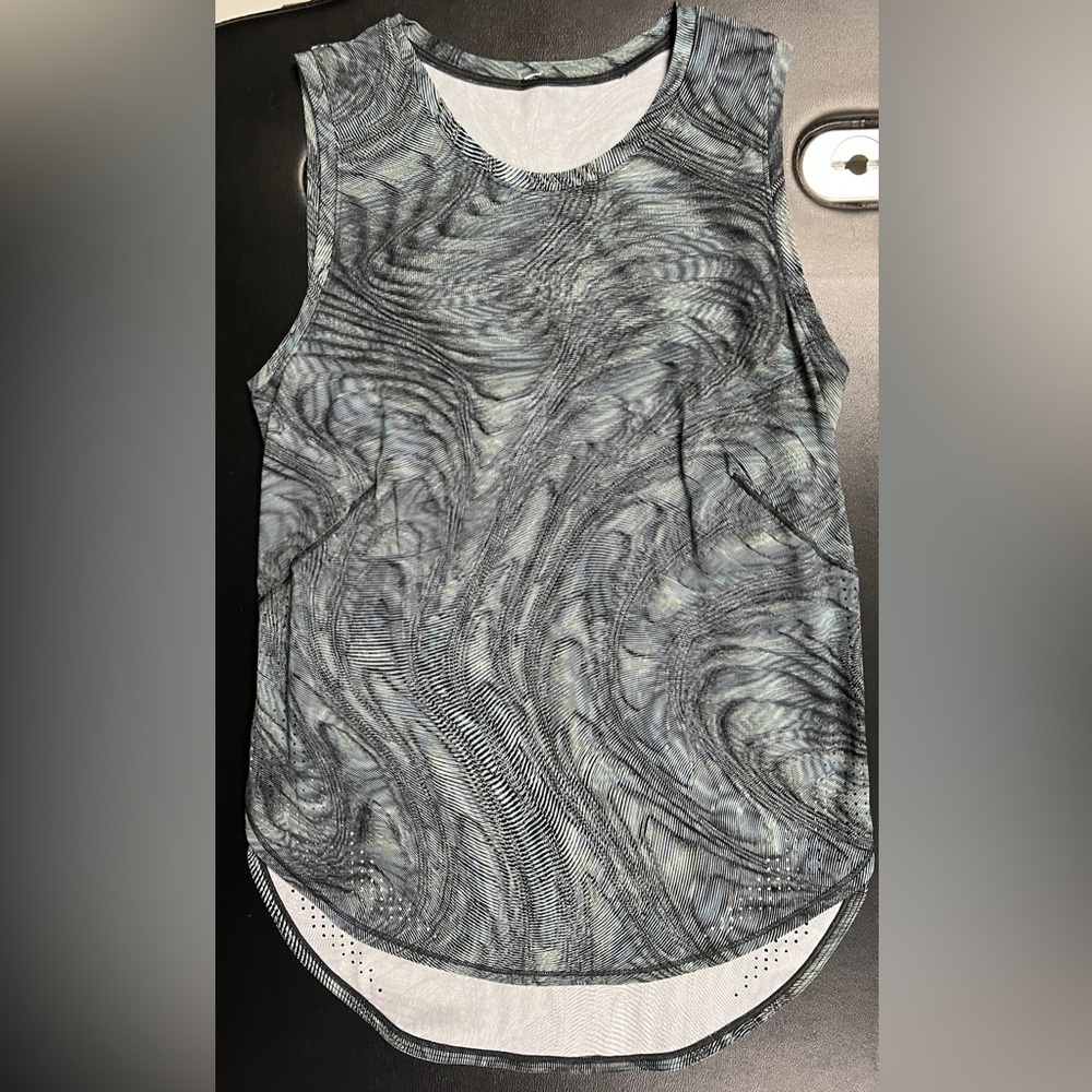 Lululemon Side Split Venting Running Tank, Size 4… - image 1